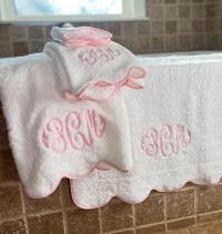 Matouk Cairo Scallop Guest Towel Monogrammed