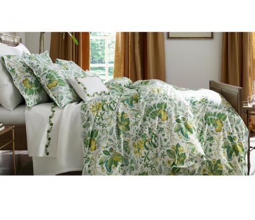 Matouk Pomegranate Schumacher Bedding Gallery_940 NULL